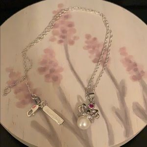 White Pearl Crown Necklace